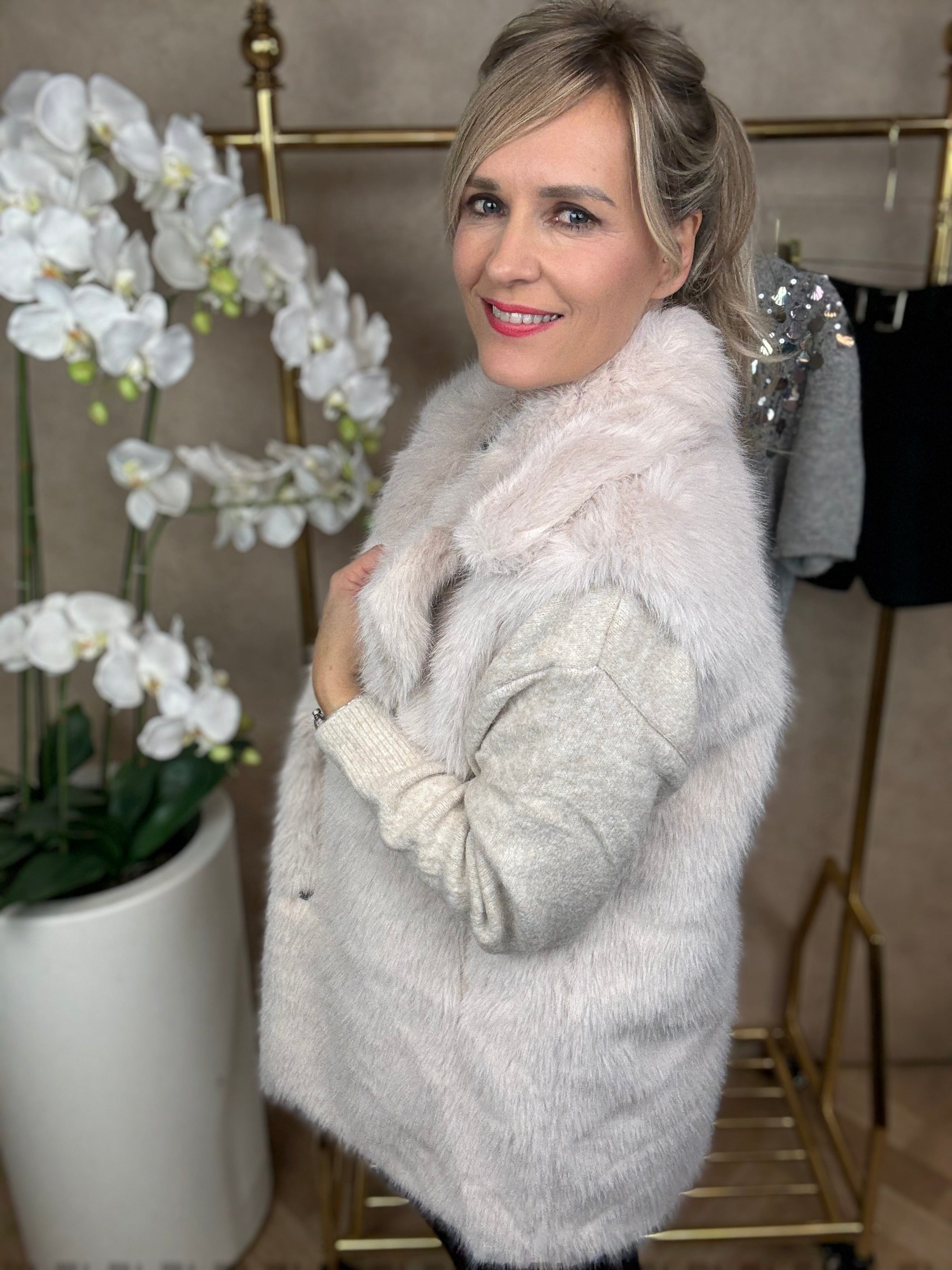 bodywarmer | Faux fur | Beige