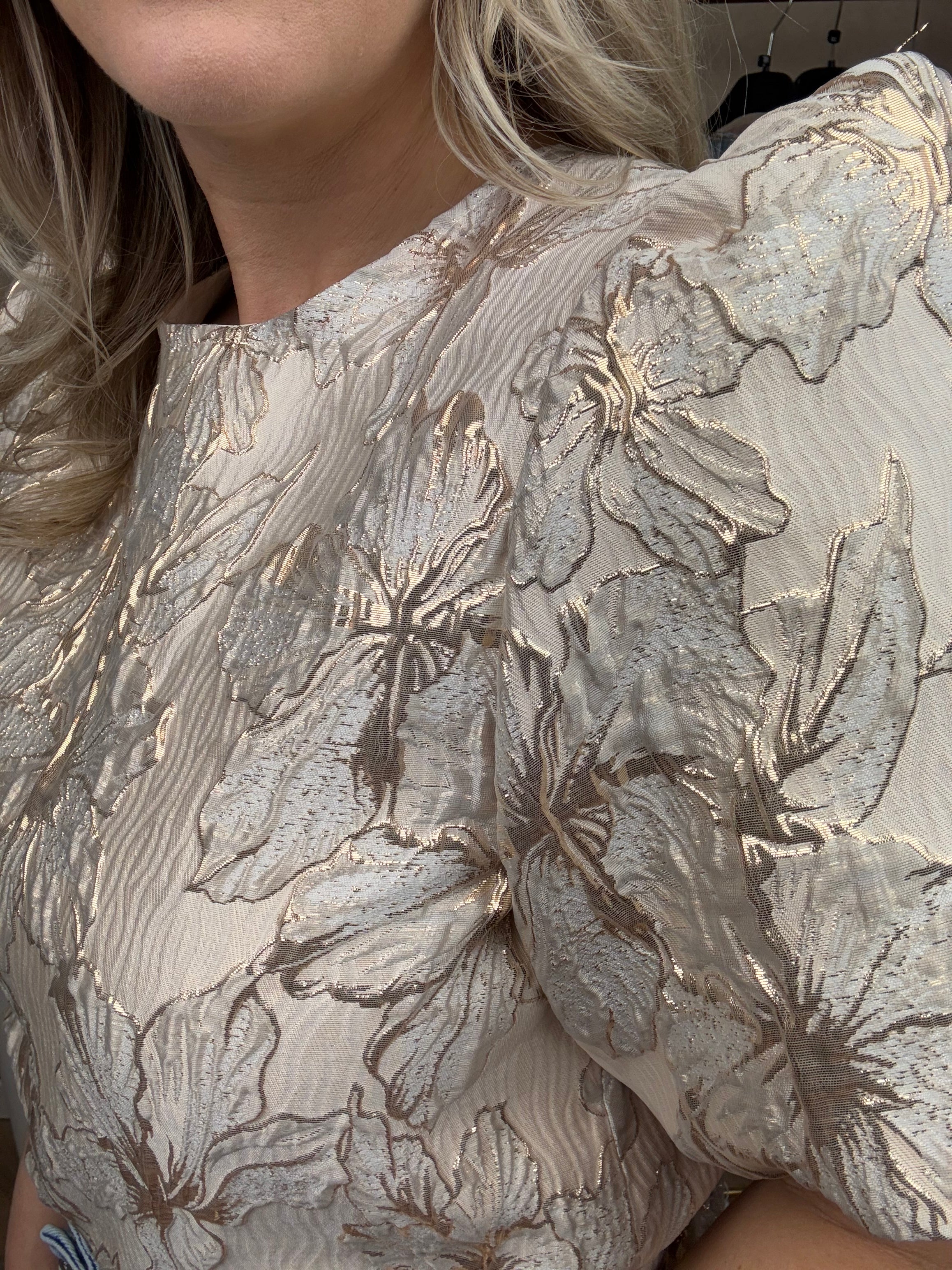 Top | Flower | Strik op de rug