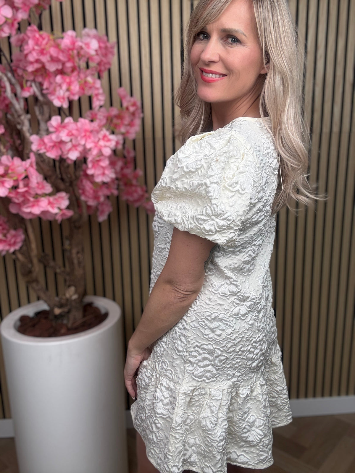 Kleid | Puffärmel | Creme