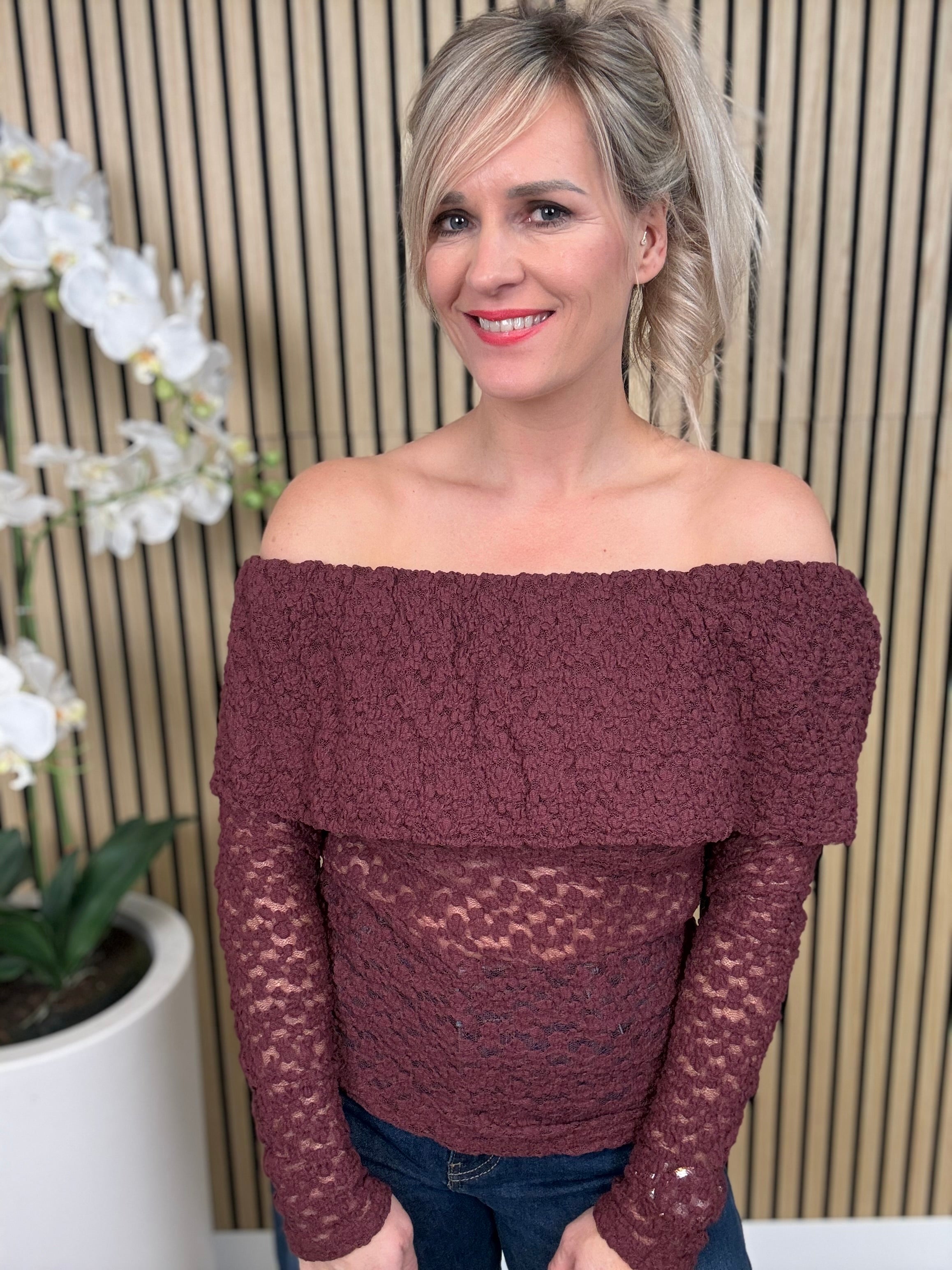 Truitje | off-shoulder | bordeaux rood