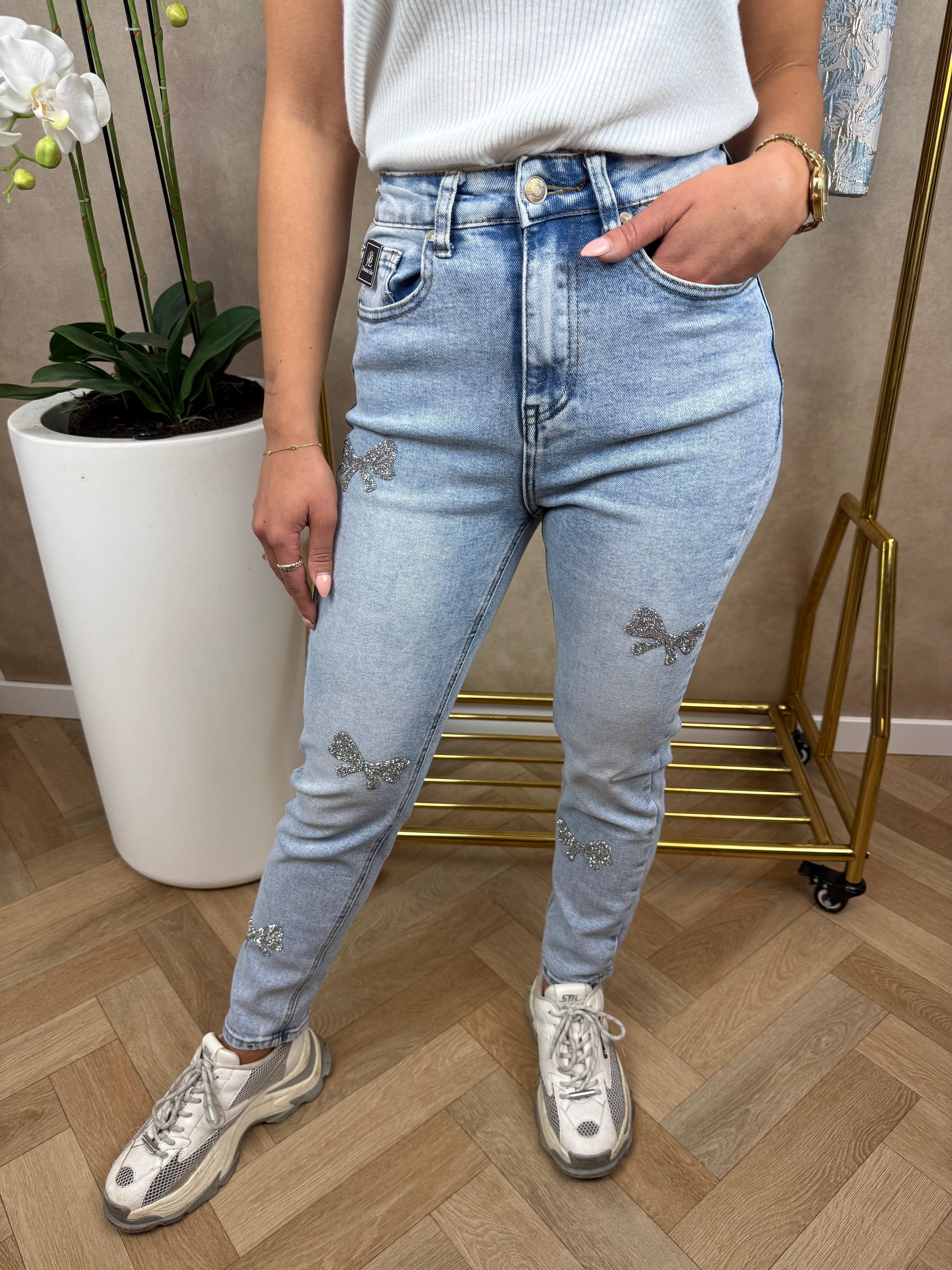 Mom Jeans | Strikjes | Blauw