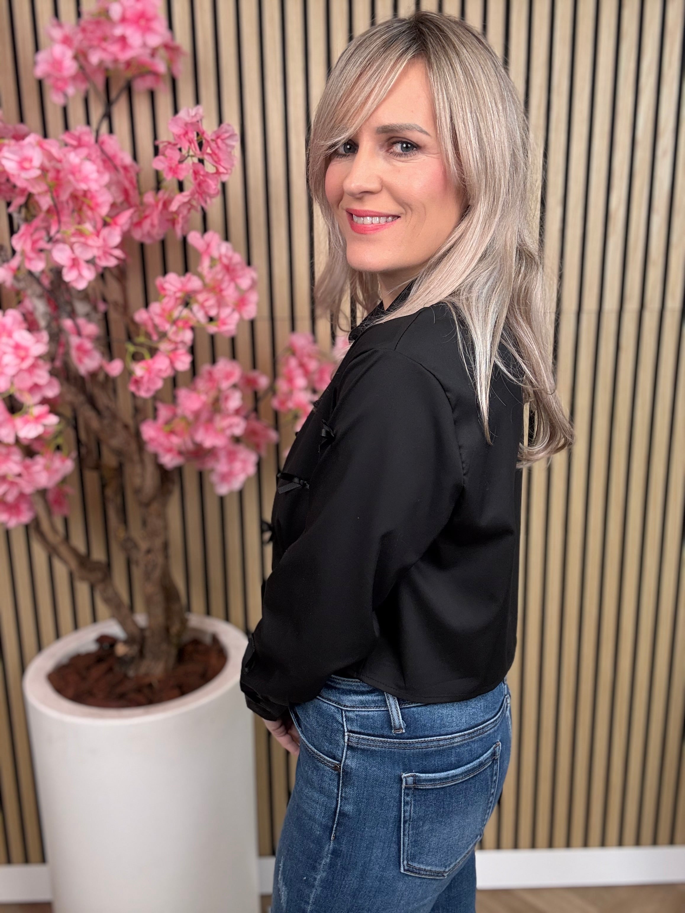 Blouse | Strikje | Zwart