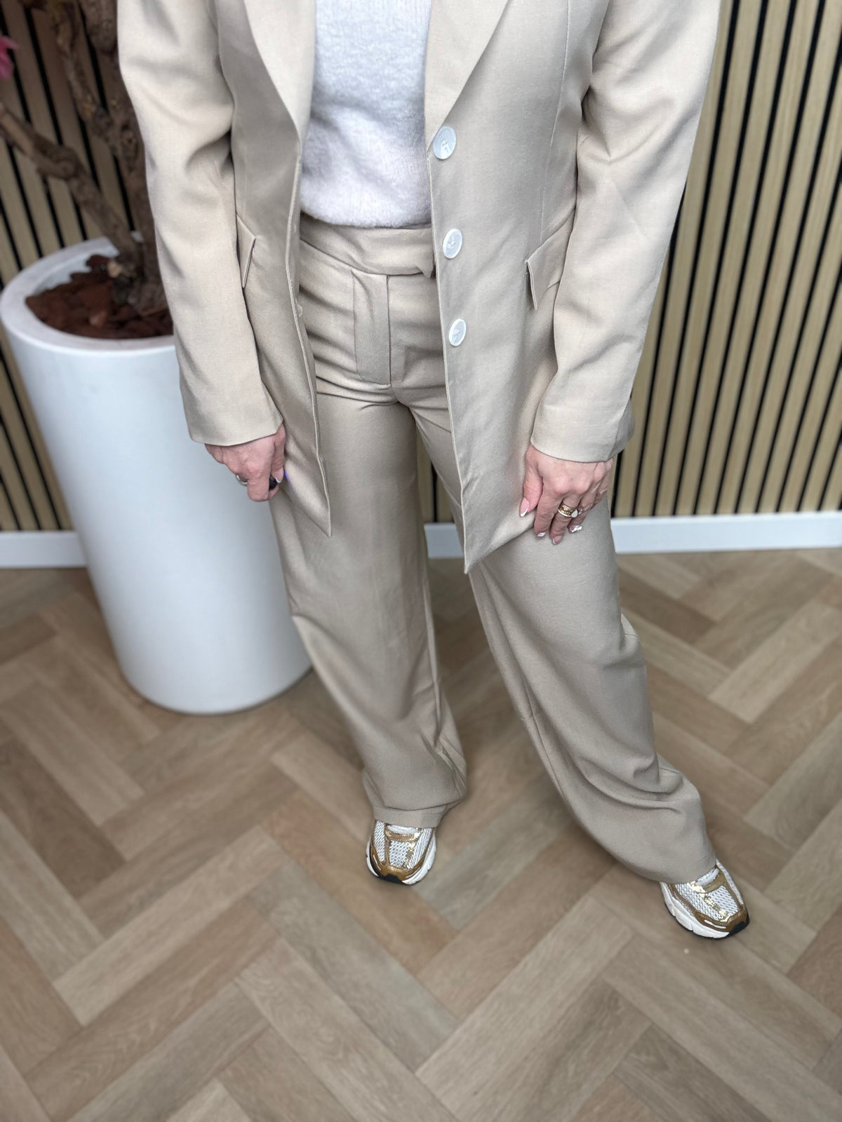 Set | Noami | Taupe