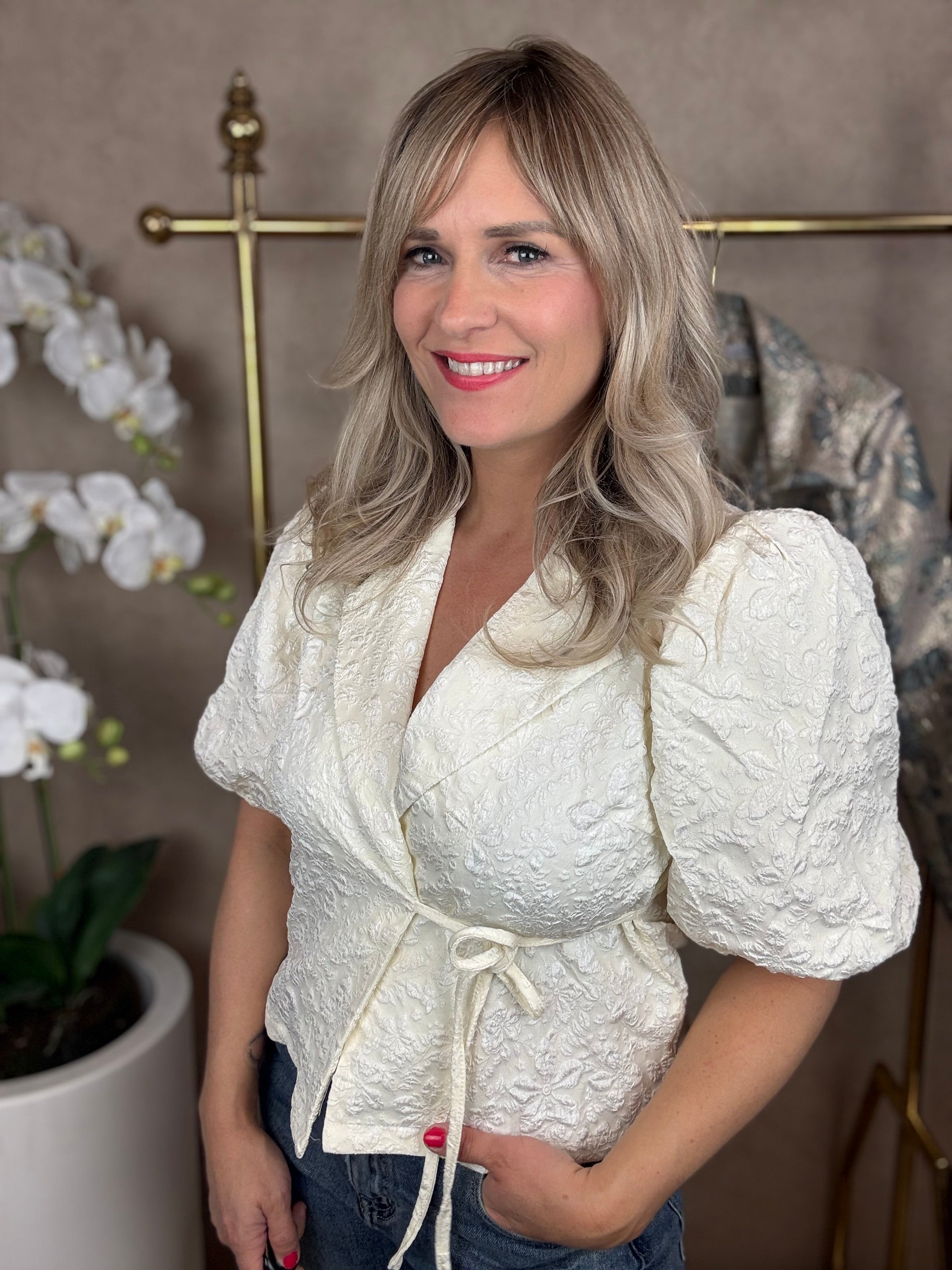 Top | Bloemen | Crème