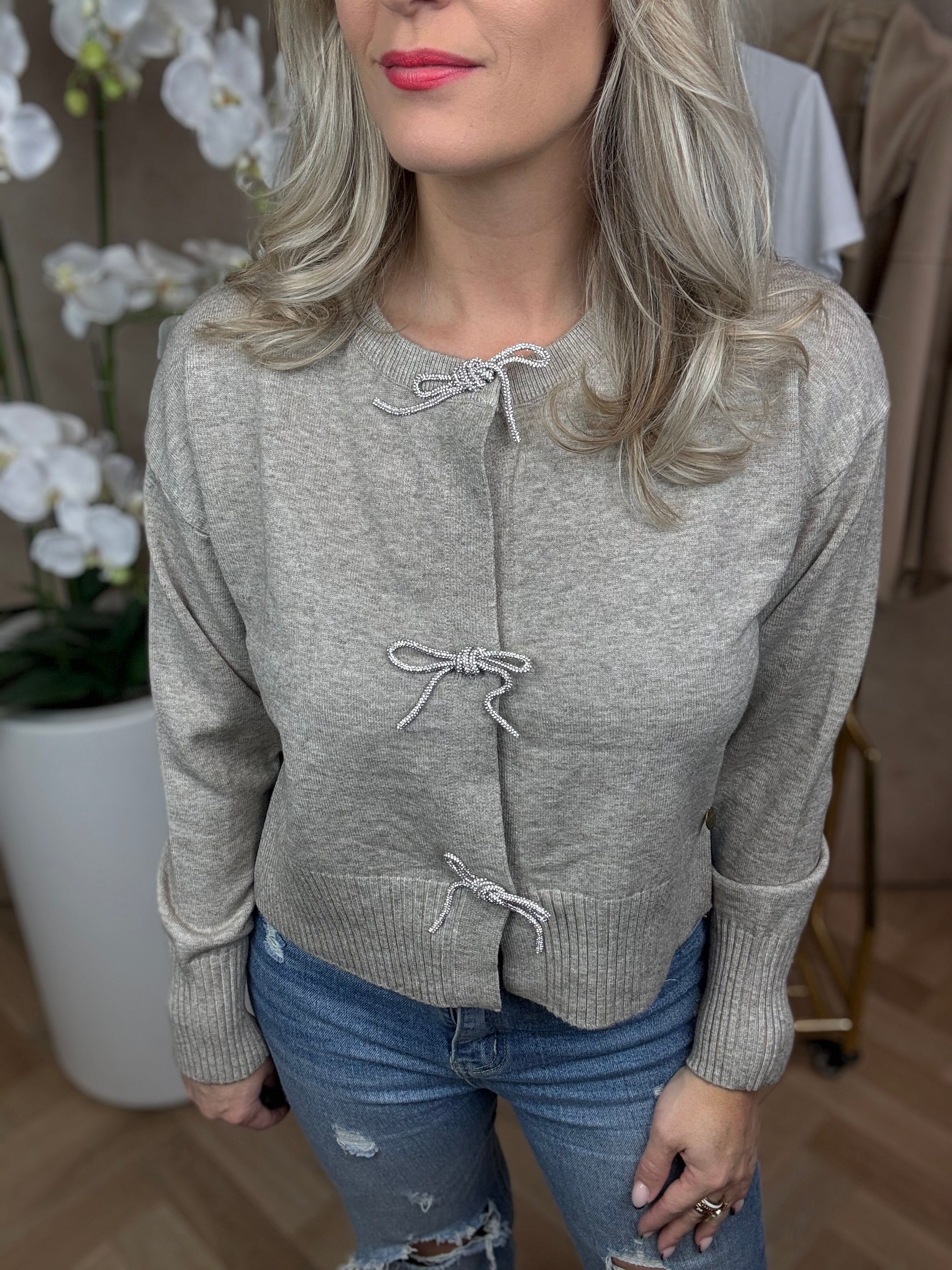 Vestje | Strass strikjes | Beige