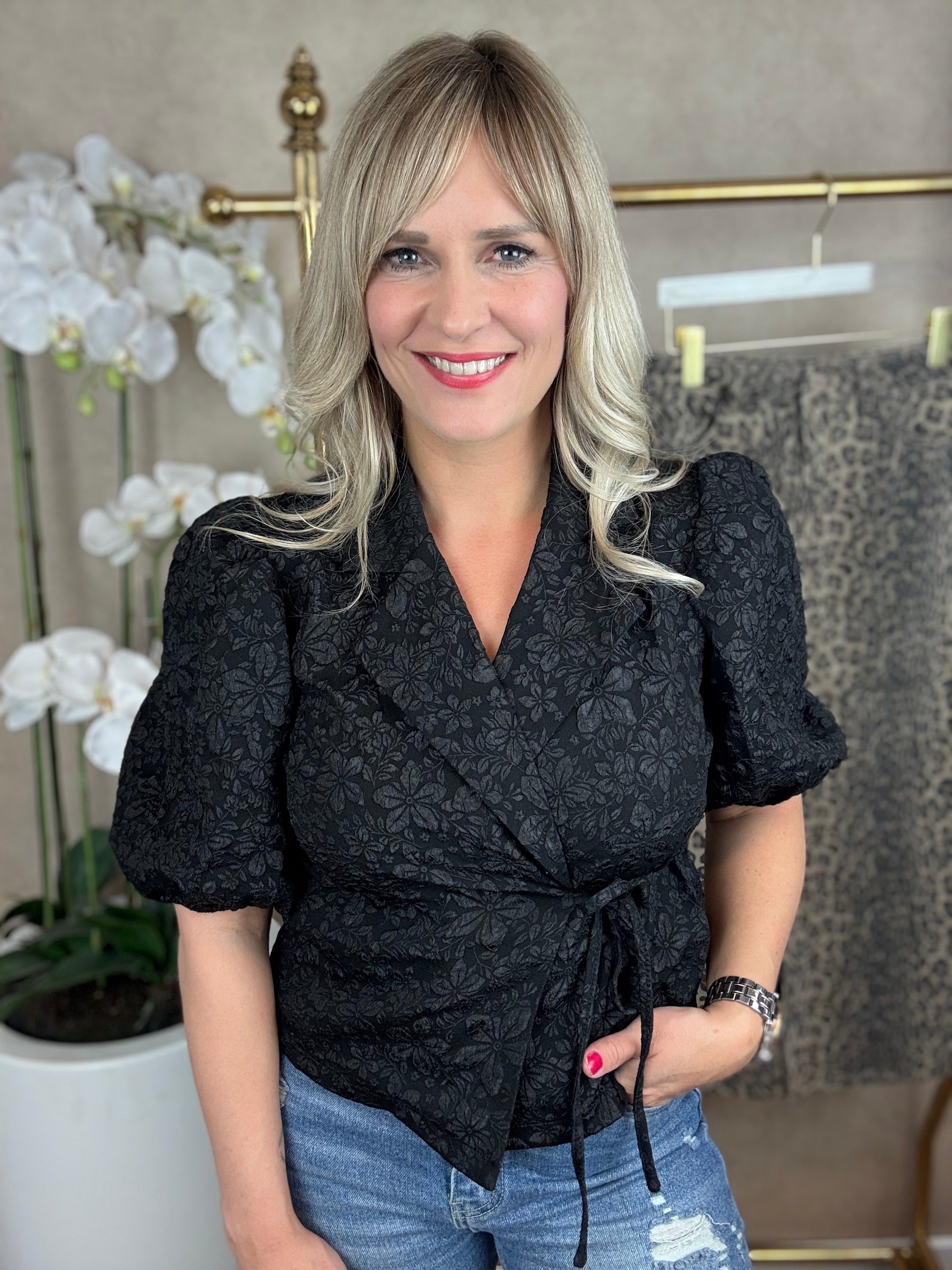 Top | Bloemen | Zwart