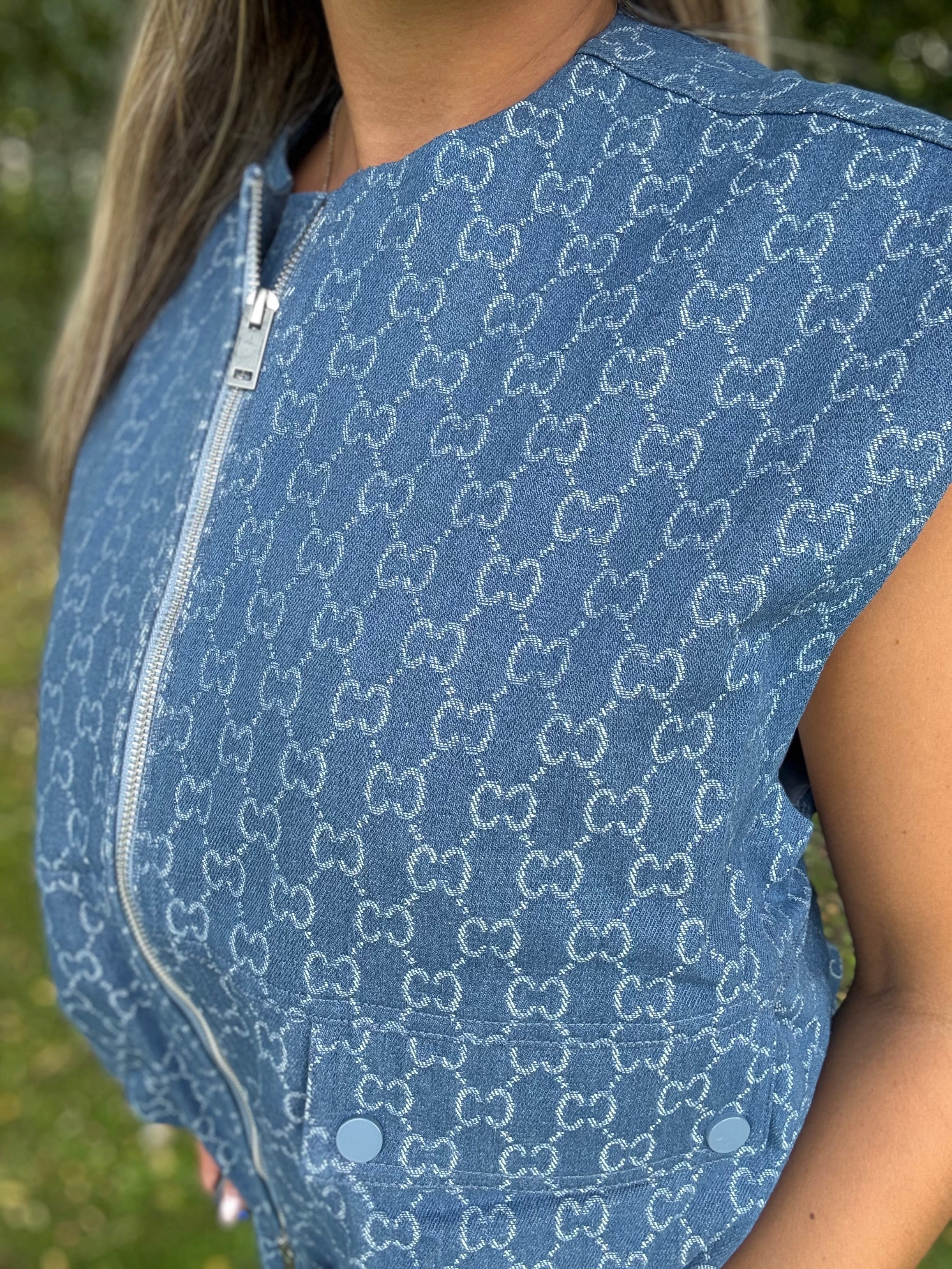 Gillet | Luxury | Jeans