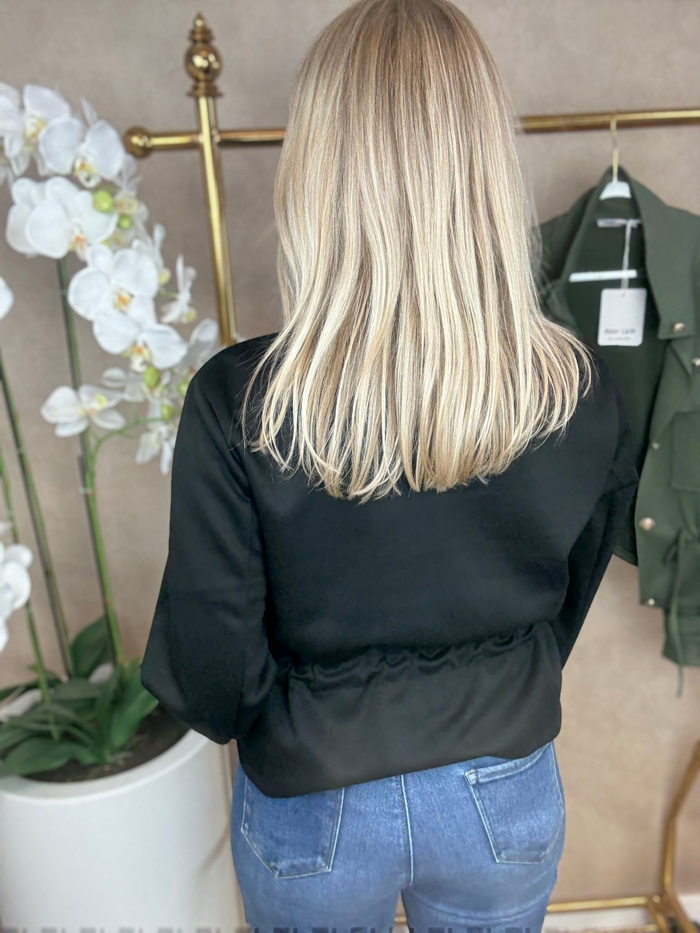 Jasje | May | Zwart