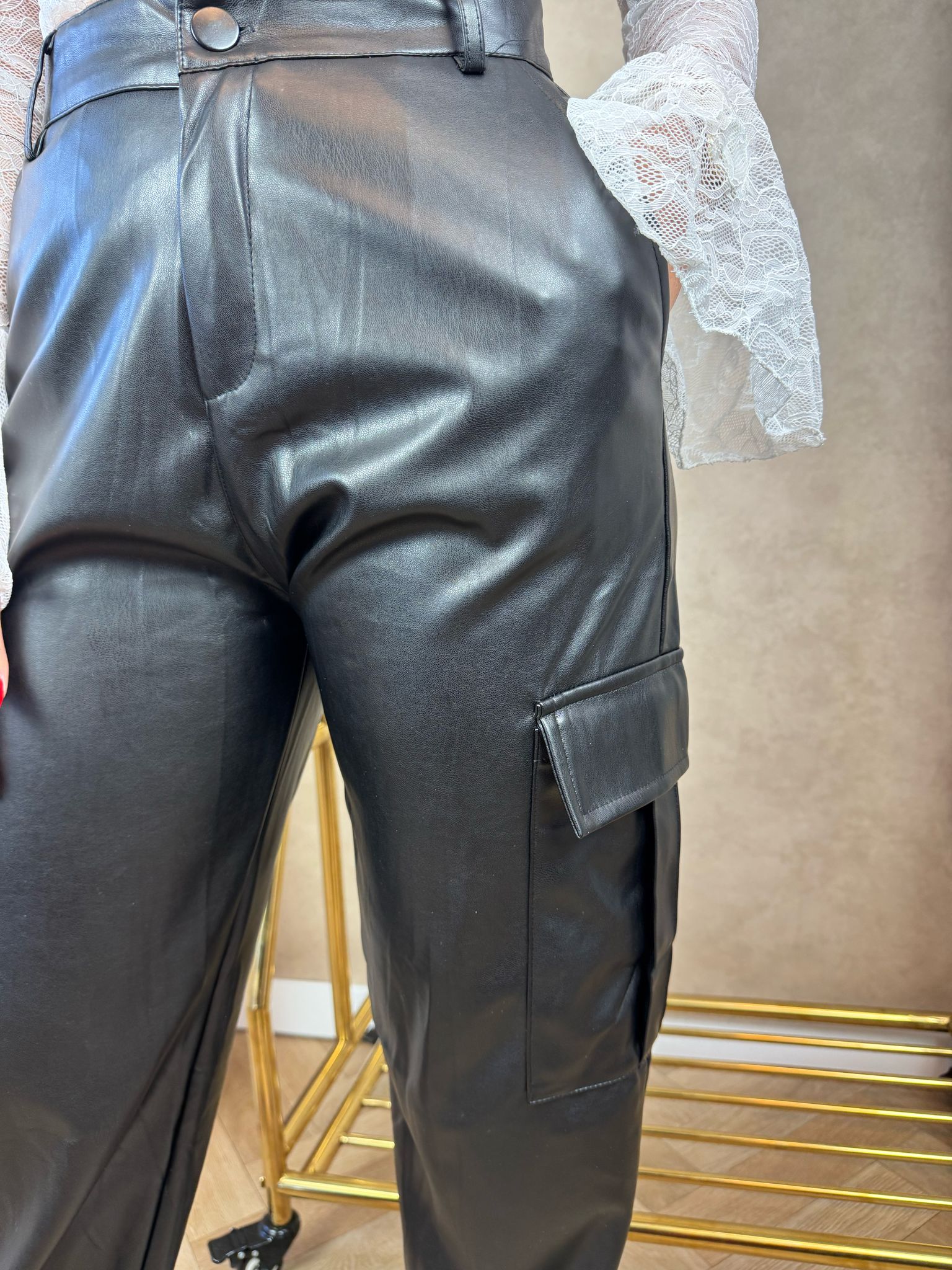 Leather | look cargo broek | Zwart