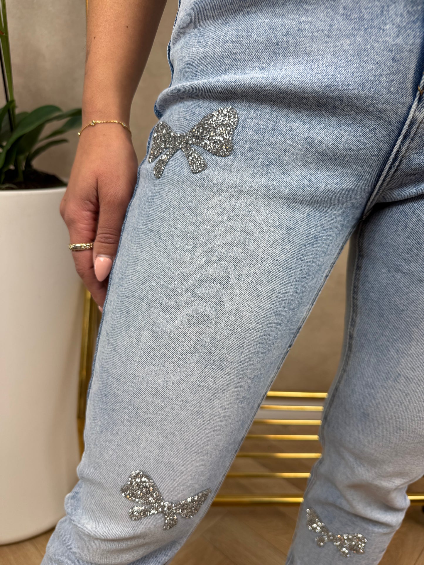 Mom Jeans | Strikjes | Blauw