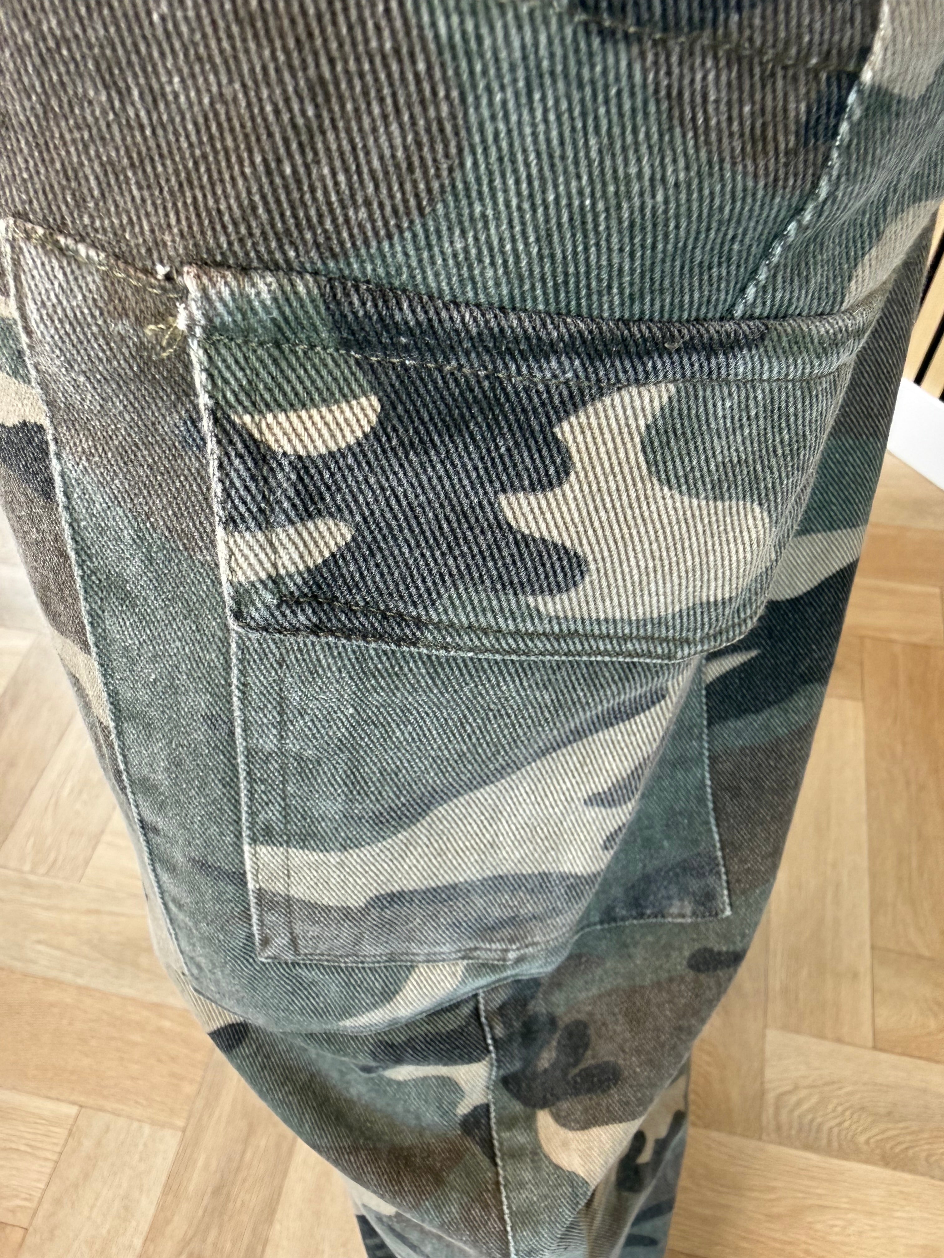 Wide leg | Camouflage | Ambika