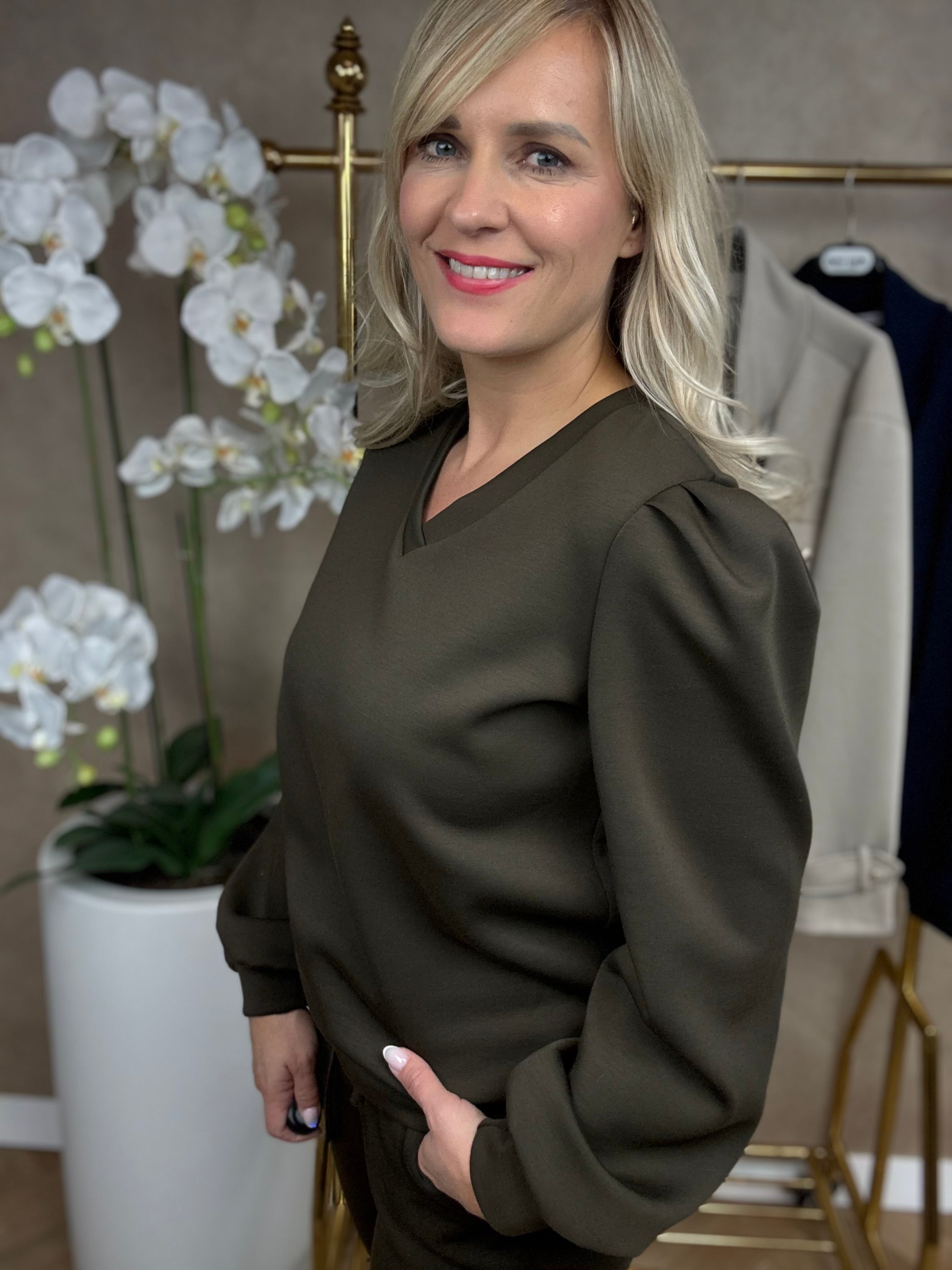 Set | pak met flair broek | Bruin