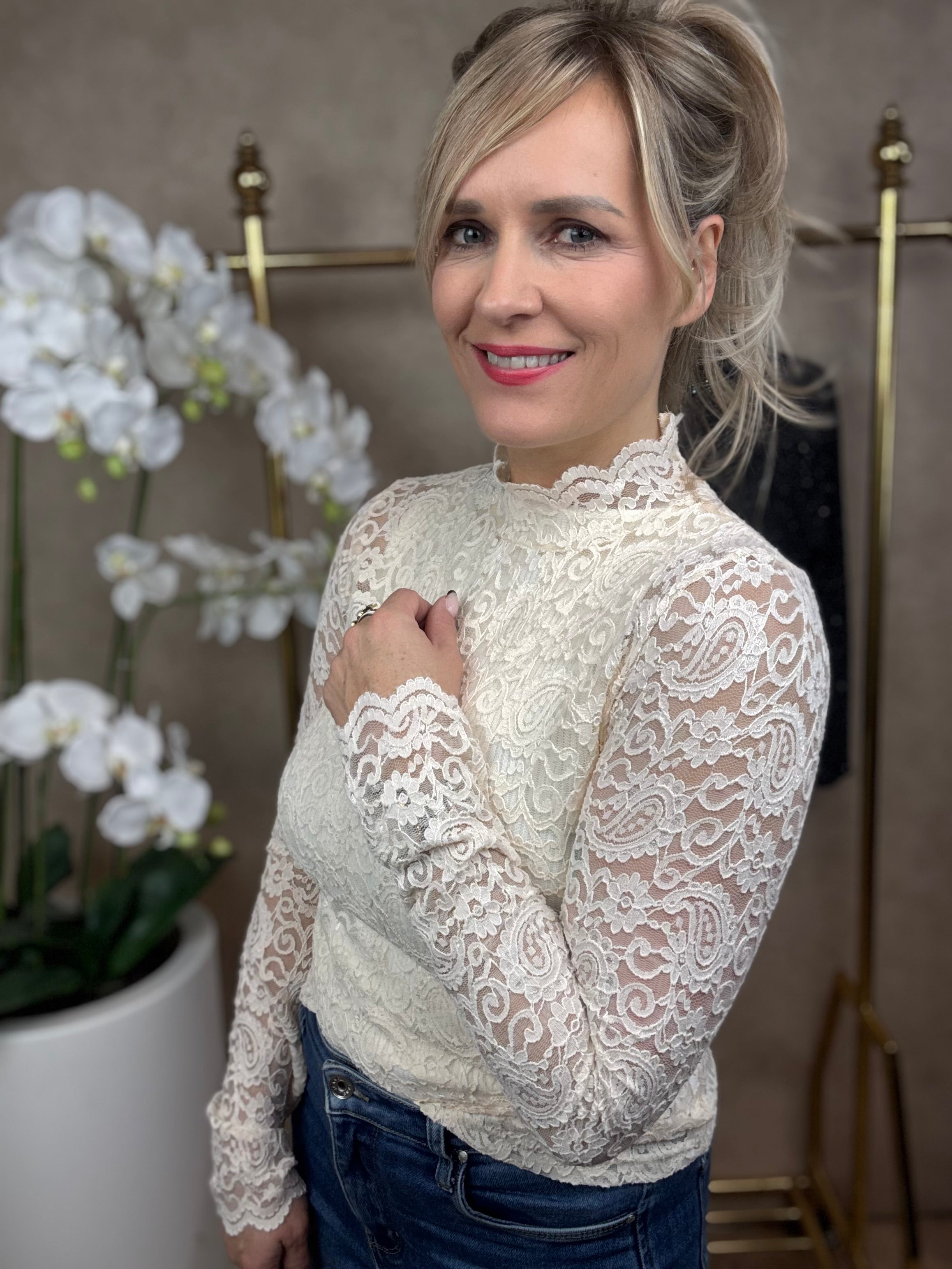 Top | Kant met kraagje | Beige