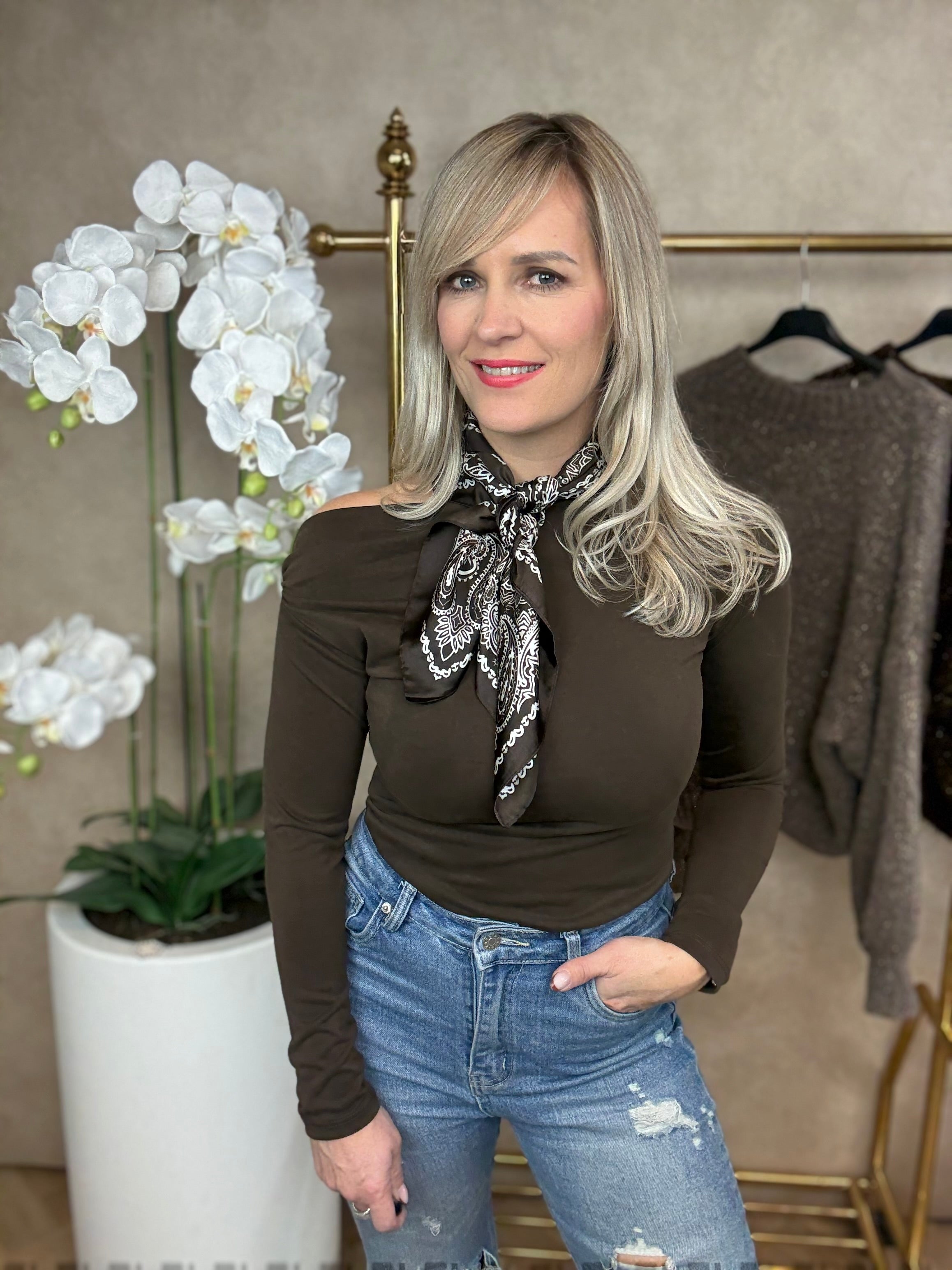 Sjaaltje | Bruin | Wit