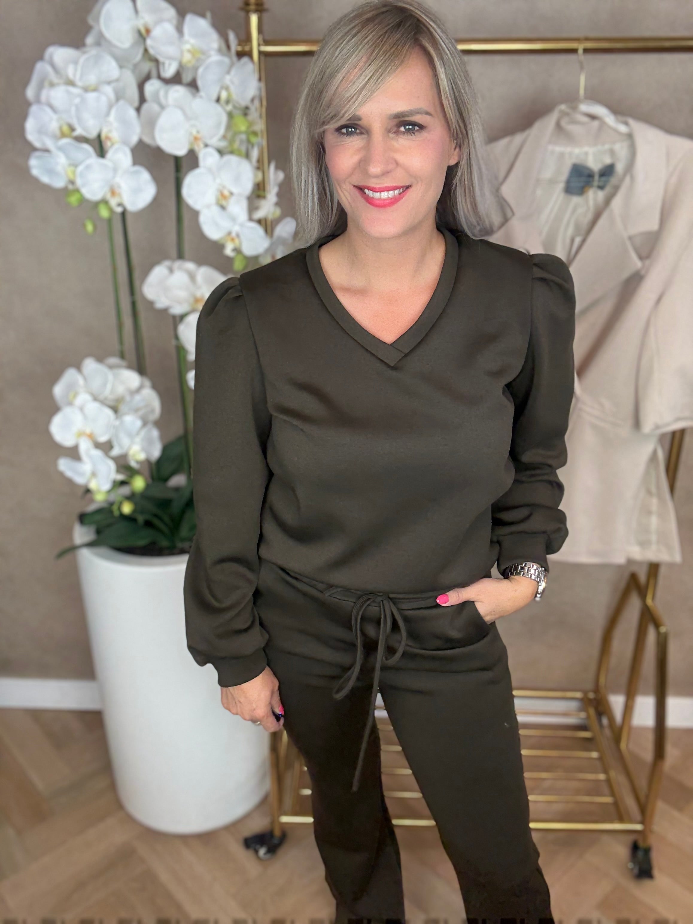 Set | pak met flair broek | Bruin