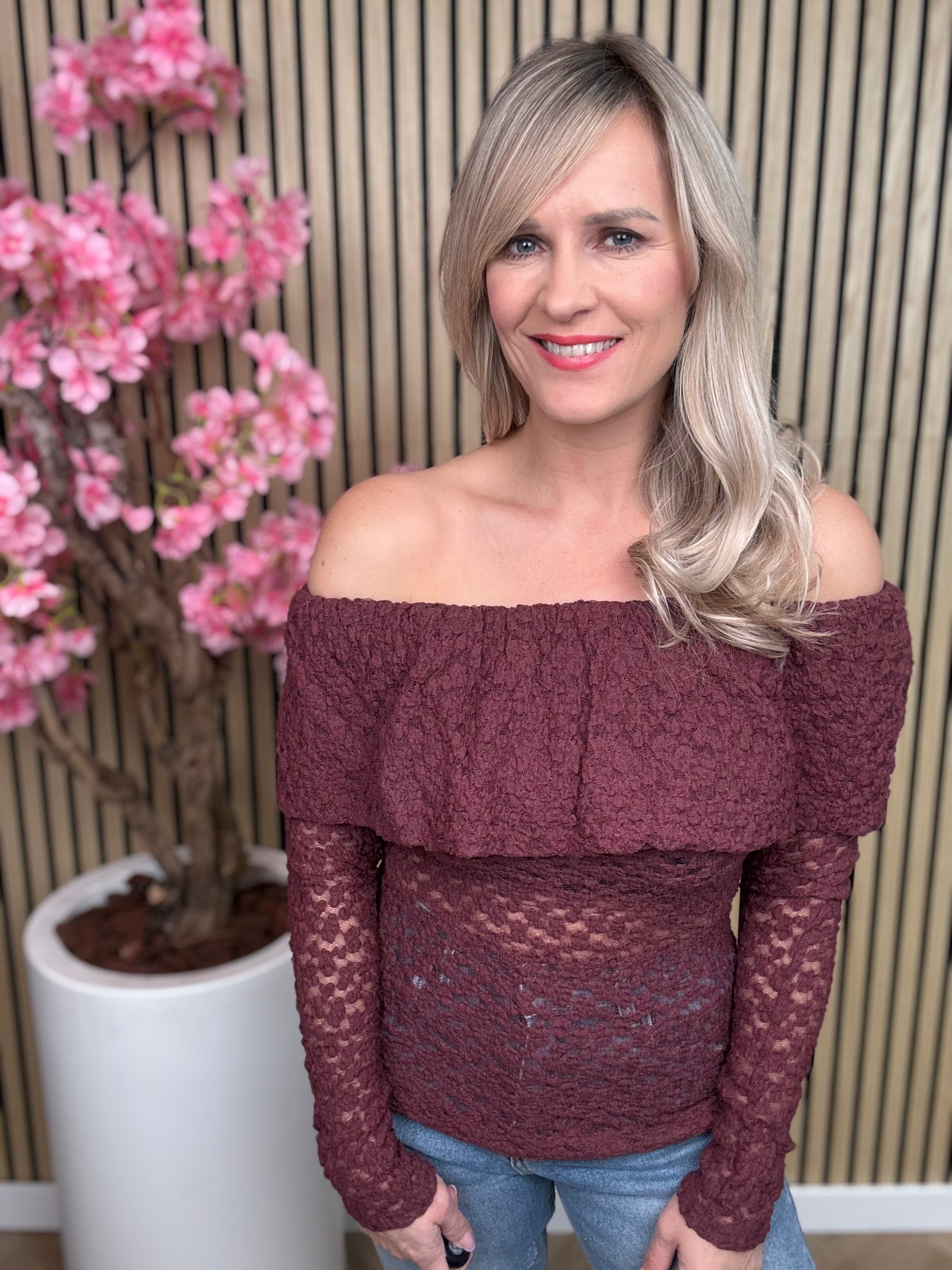 Truitje | off-shoulder | bordeaux rood