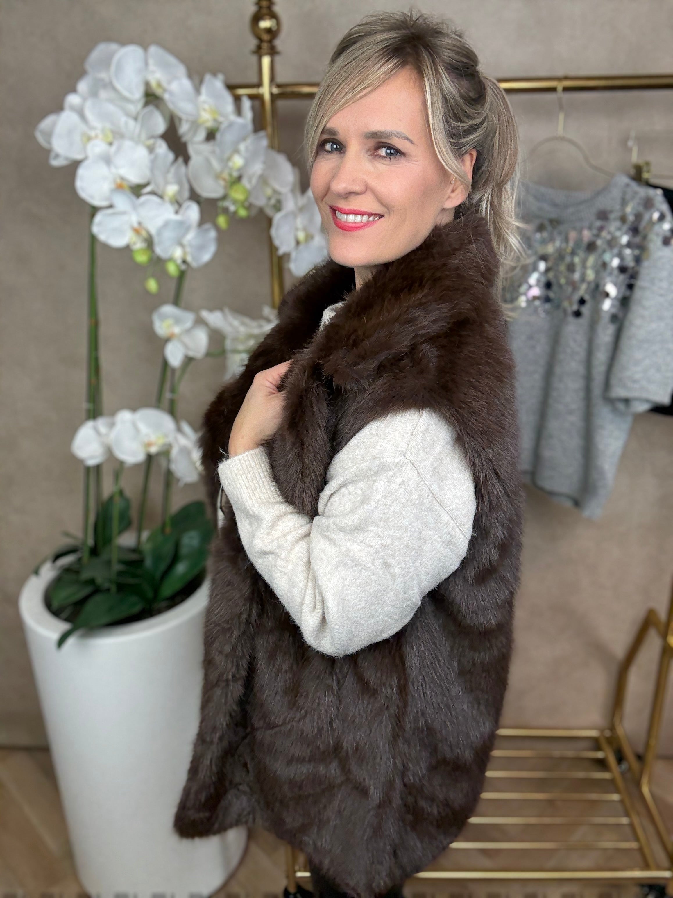 bodywarmer | Faux fur | Bruin