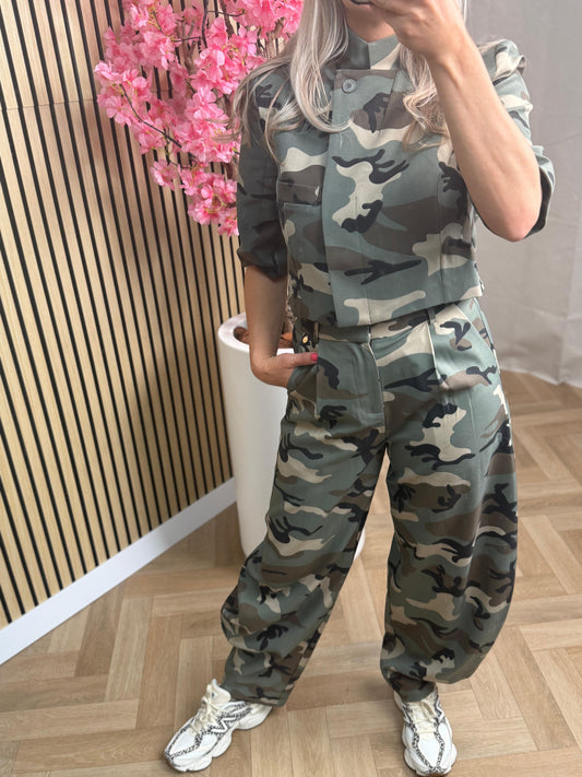 Balloon| Camouflage | Ambika