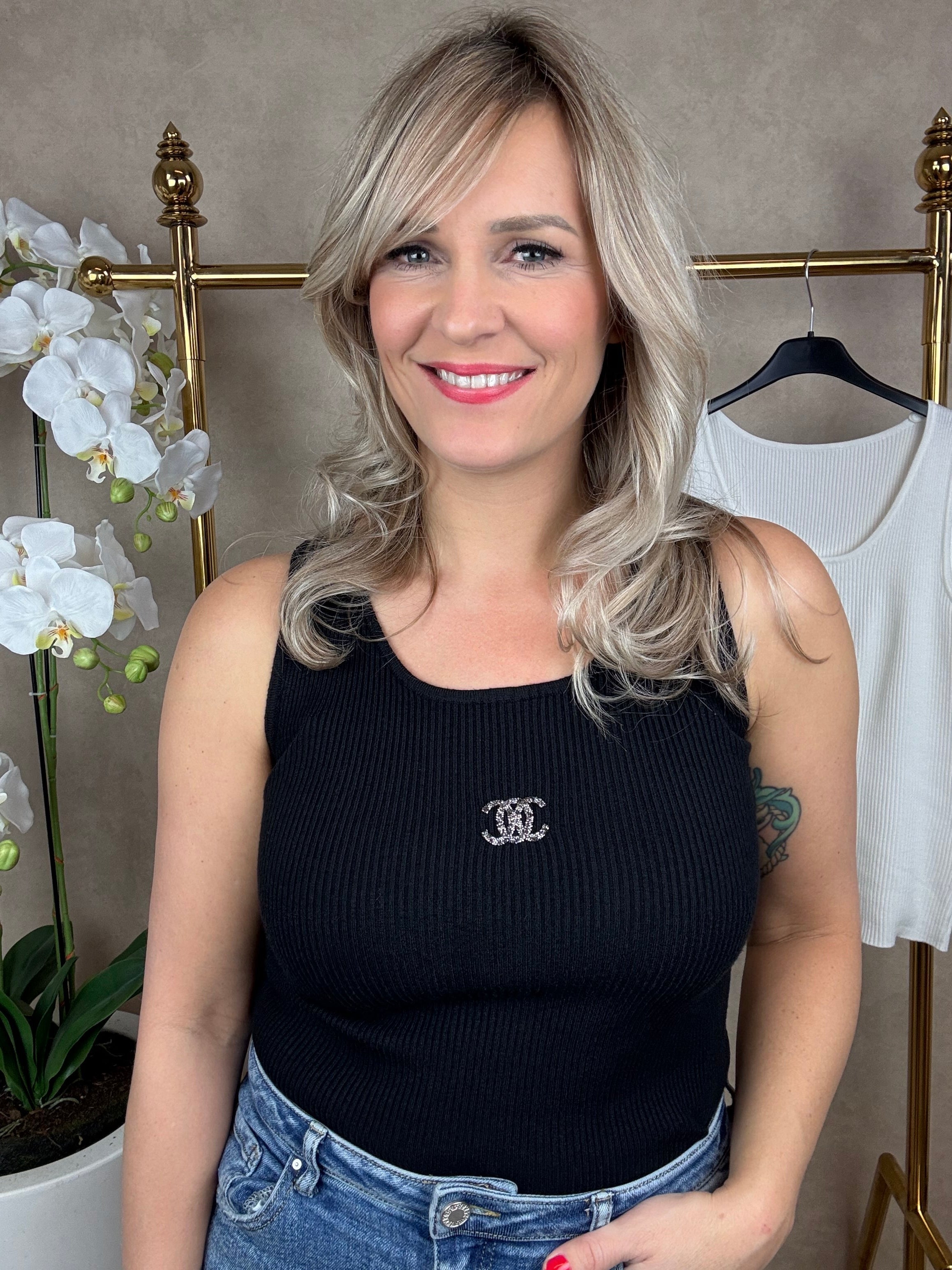 Top | Basic | Zwart
