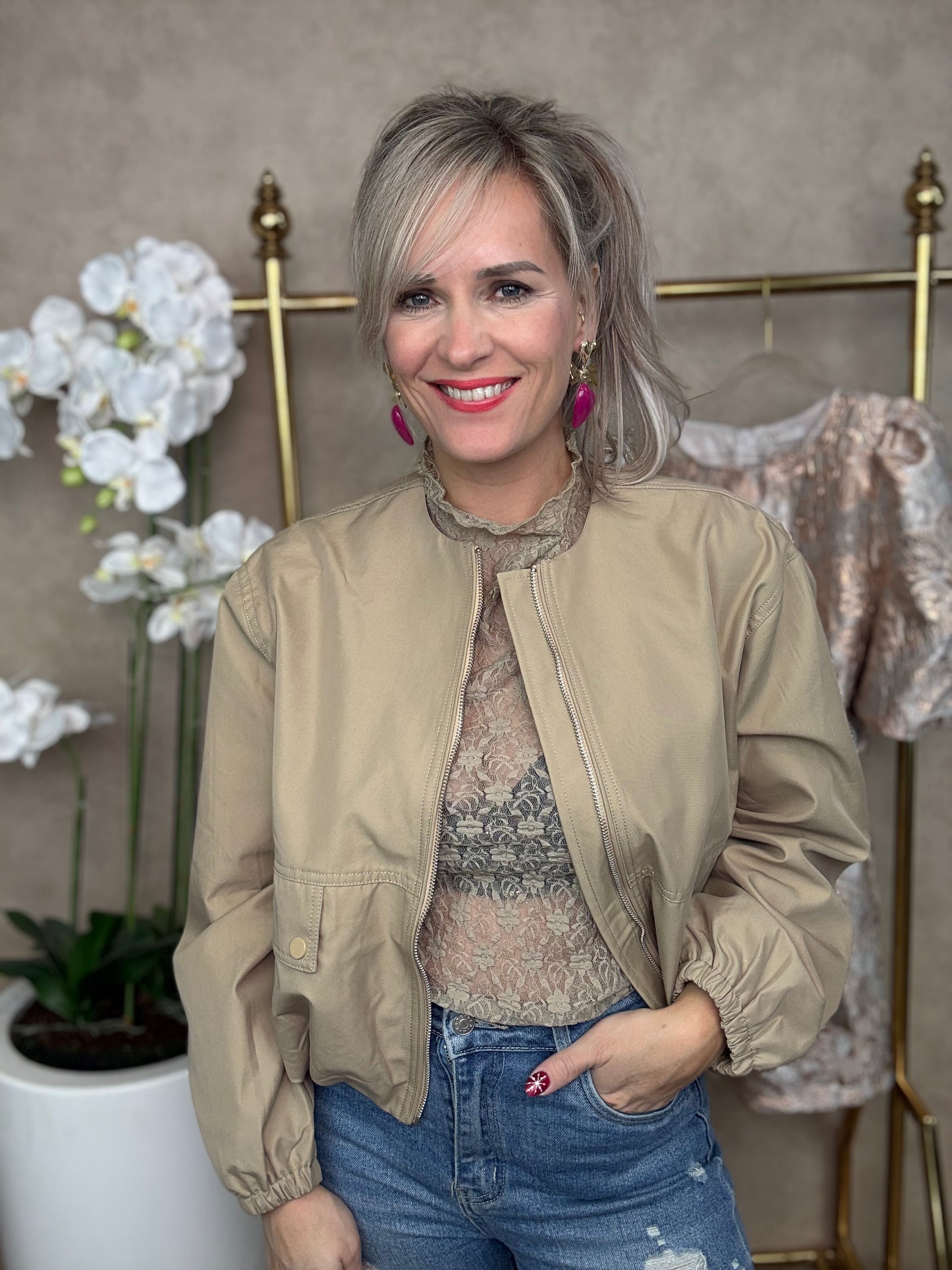 Top | Kant mouwloos | Taupe