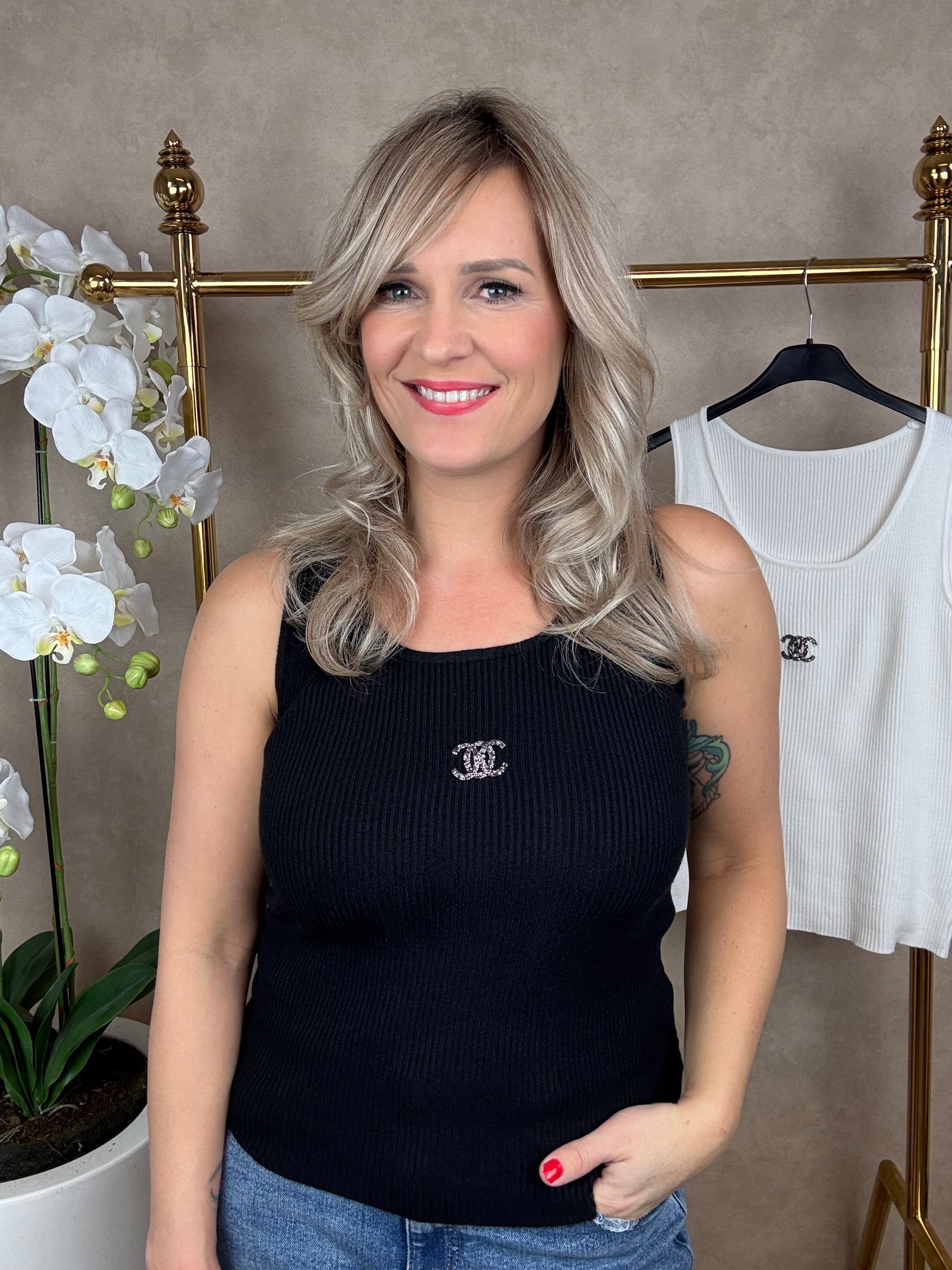 Top | Basic | Zwart