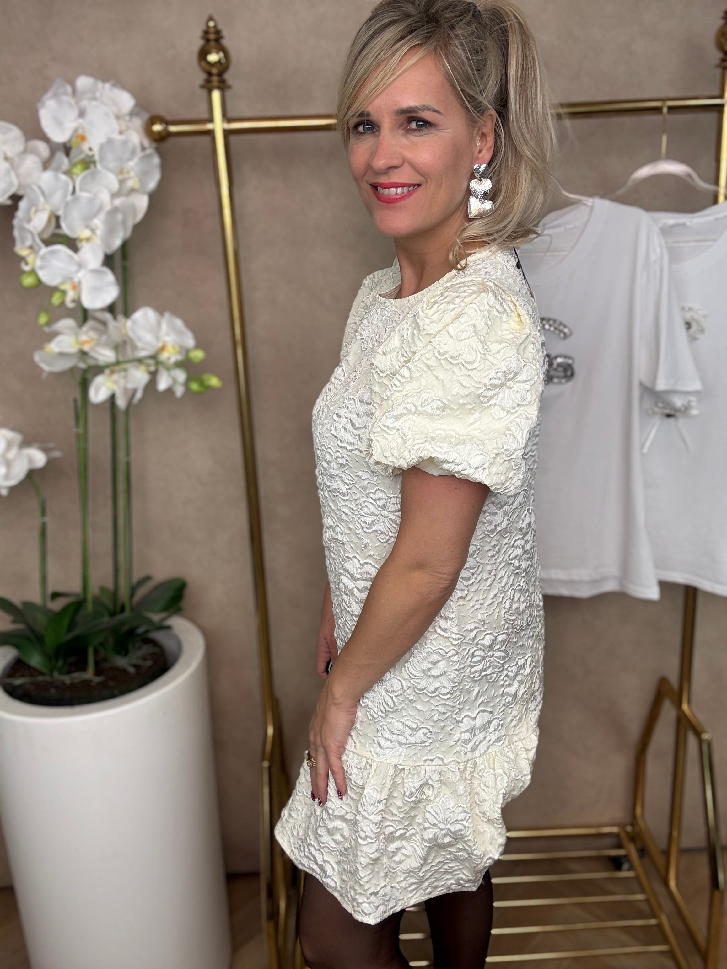 Jurkje | Pofmouw | Crème