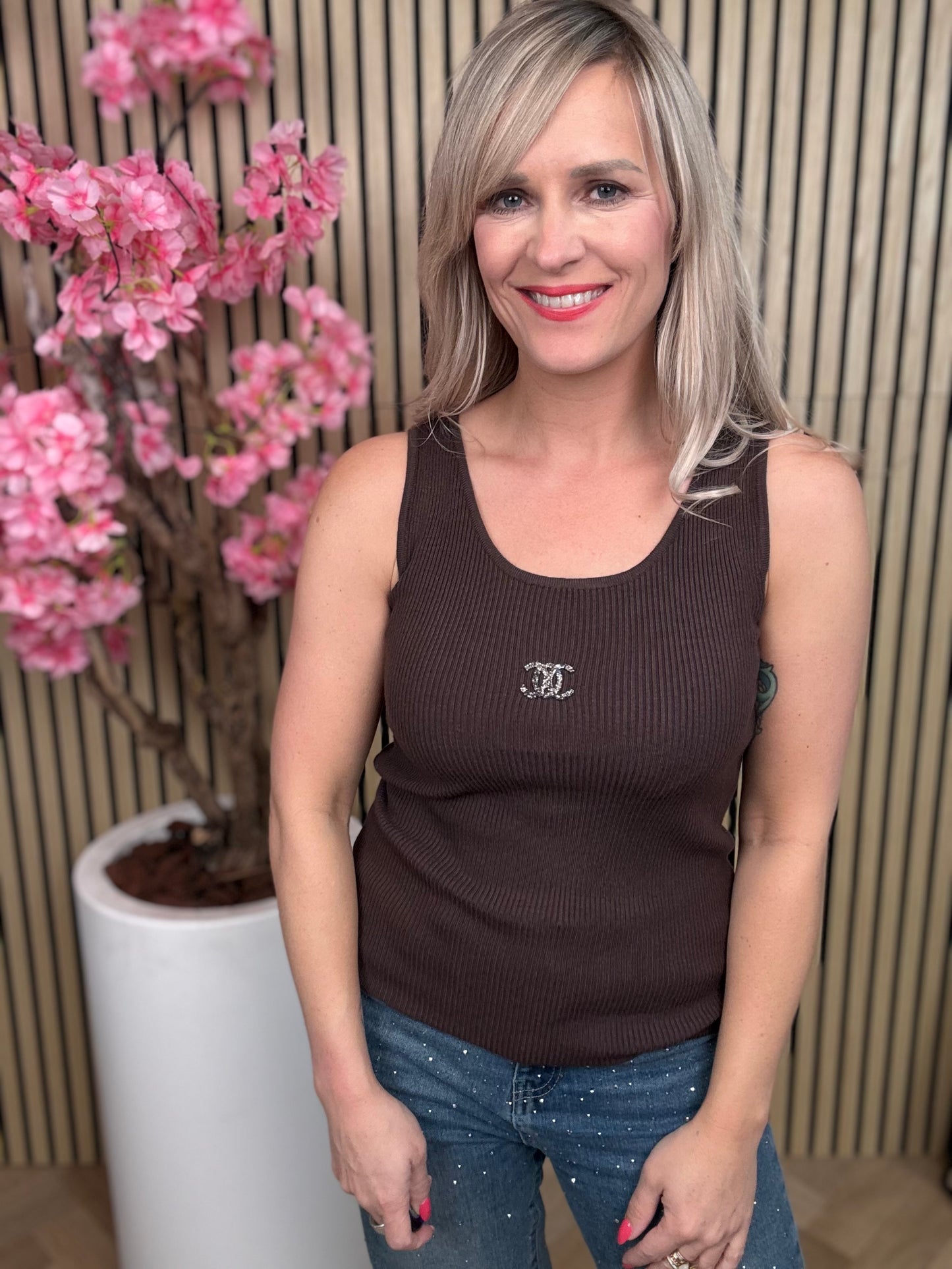 Top | Chic | Bruin