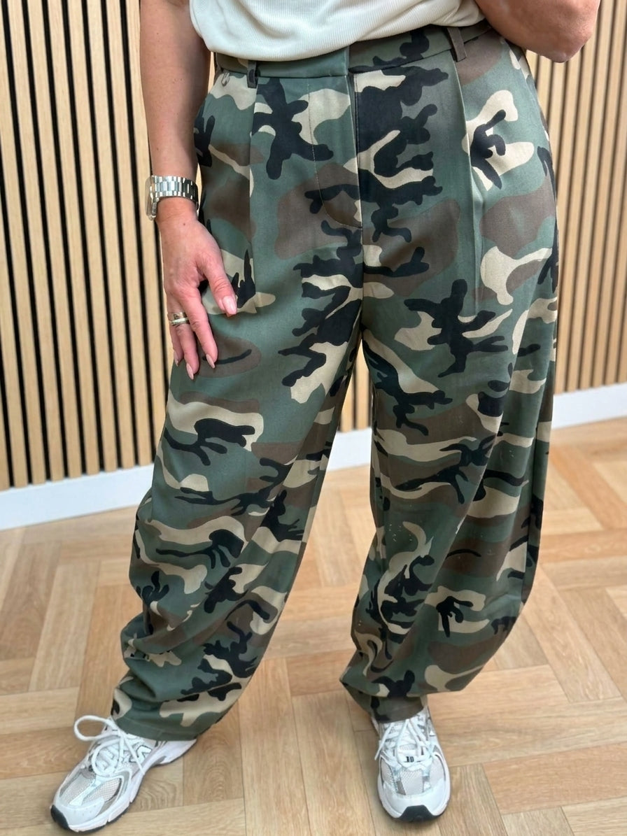 Broek Barrel | Camouflage | Ambika